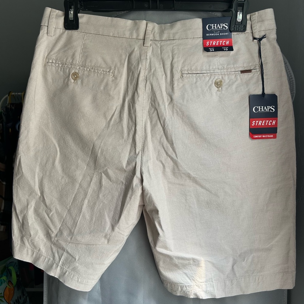 NWT Chaps Men's Khaki Stretch Shorts - Size 34